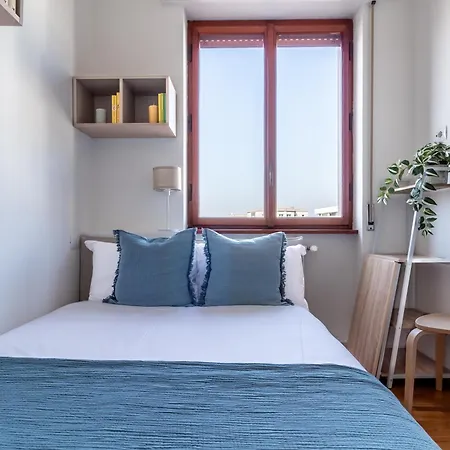 Duomo-centrale With Privacy And View Апартаменты Милан