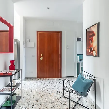 Duomo-centrale With Privacy And View Апартаменты