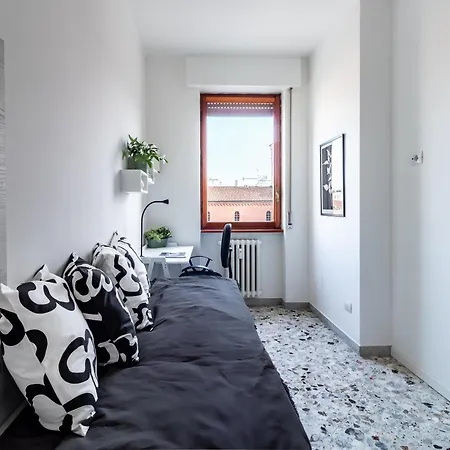 Melchiorre Gioia 67 Apartament