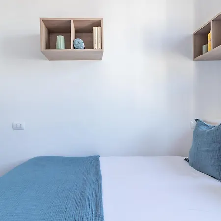 Apartament Melchiorre Gioia 67 *