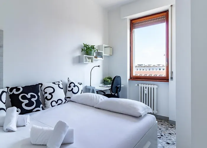 Melchiorre Gioia 67 Apartament